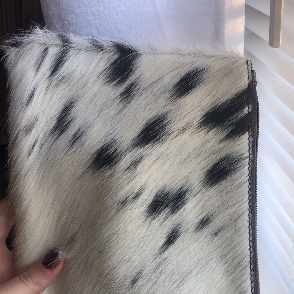 Cow fur purse - Picture 3 of 11